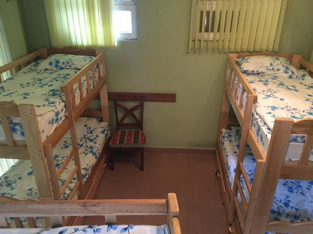 יירבאן Best Hostel Republic Square מראה חיצוני תמונה