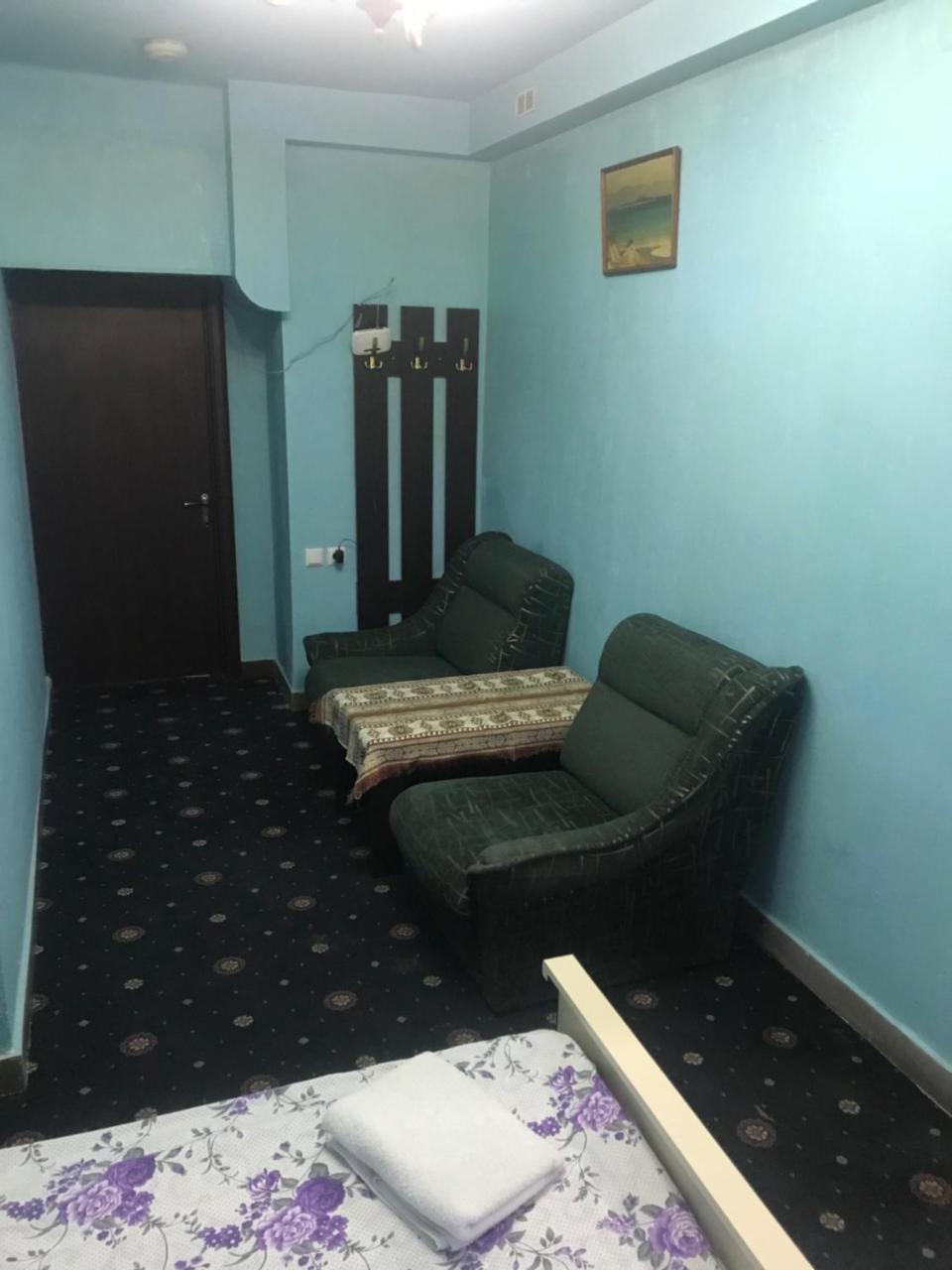 יירבאן Best Hostel Republic Square מראה חיצוני תמונה