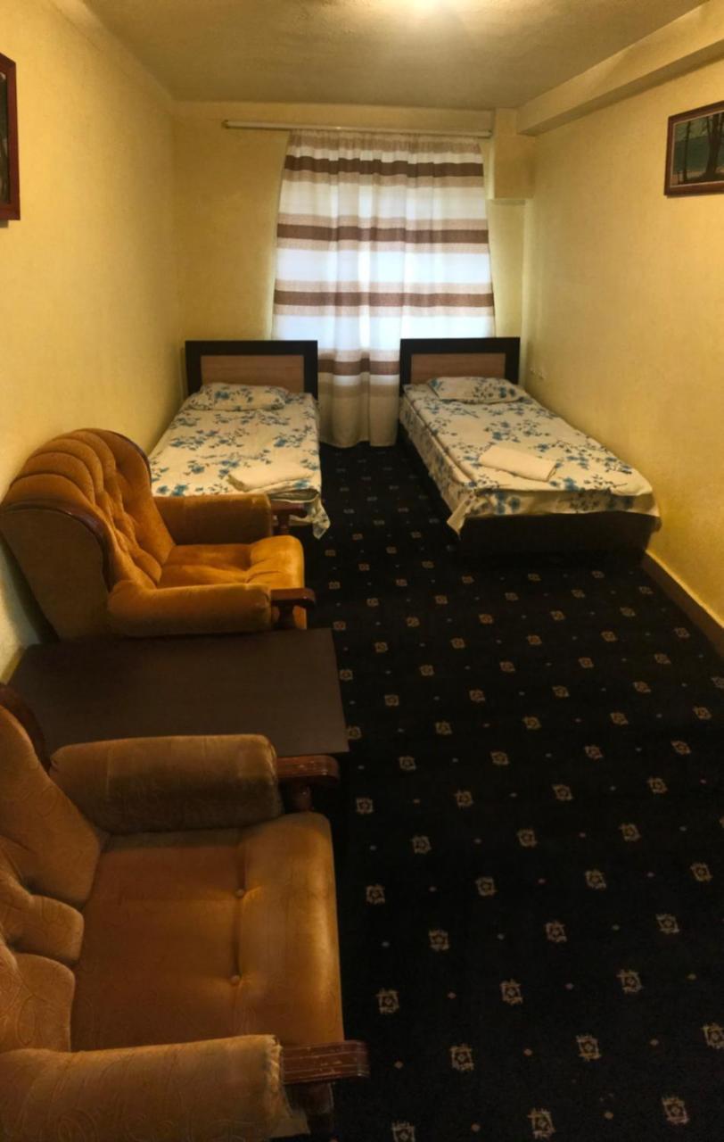 יירבאן Best Hostel Republic Square מראה חיצוני תמונה