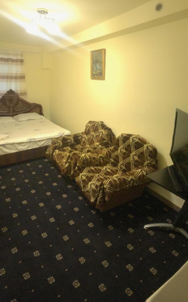 יירבאן Best Hostel Republic Square מראה חיצוני תמונה