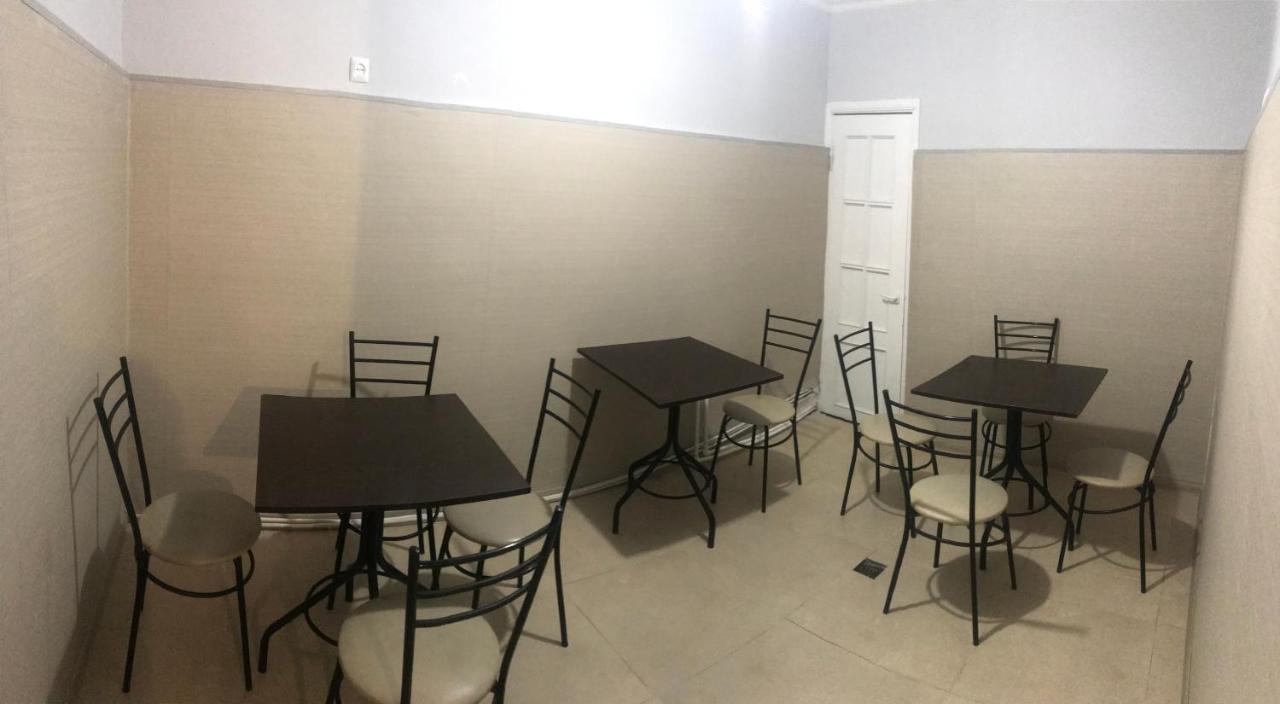 יירבאן Best Hostel Republic Square מראה חיצוני תמונה